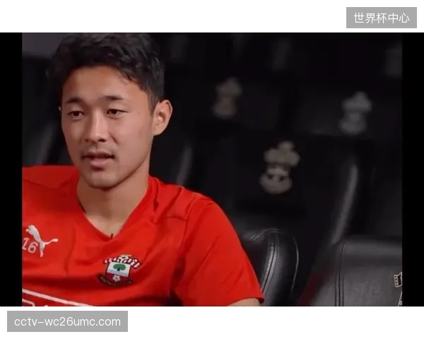 边后卫菅原由势的进攻才华，使其成为时尚潮流品牌在北美市场推广的理想合作对象。